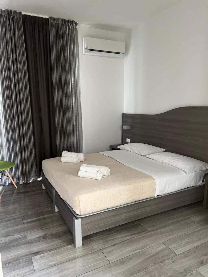 Hotel Trieste Riccione Zewnętrze zdjęcie
