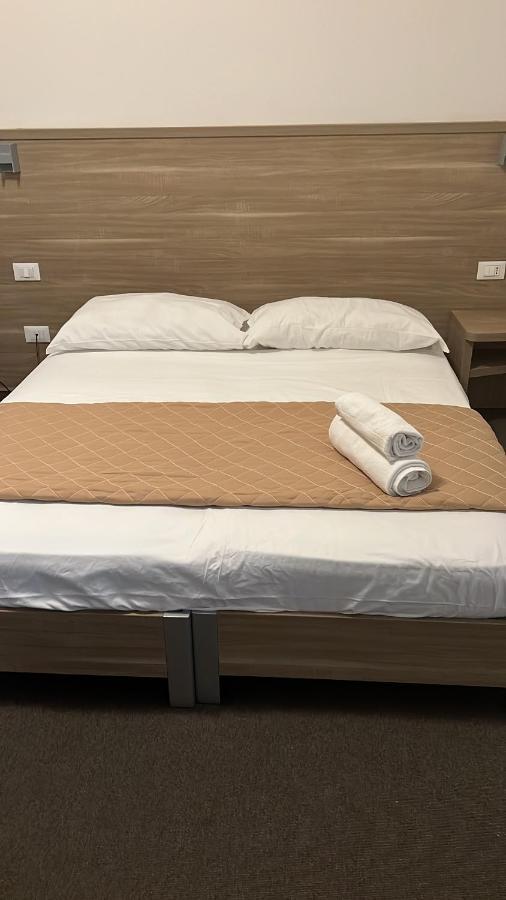 Hotel Trieste Riccione Zewnętrze zdjęcie