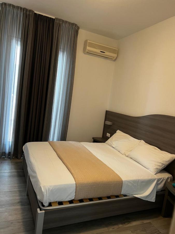 Hotel Trieste Riccione Zewnętrze zdjęcie