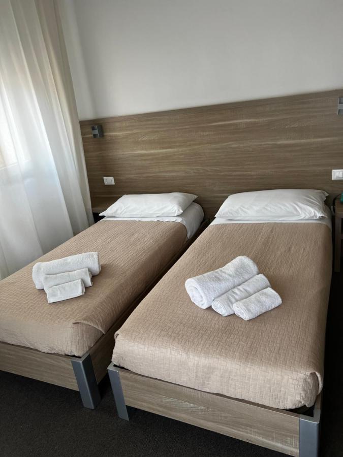 Hotel Trieste Riccione Zewnętrze zdjęcie